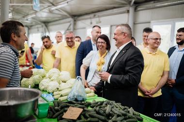 Nicolae Ciucă, la Băileşti: PNL îi va susţine întotdeauna pe cei care lucrează în slujba oamenilor, pentru ca familiile din România să trăiască mai bine