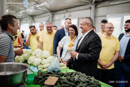 Nicolae Ciucă, la Băileşti: PNL îi va susţine întotdeauna pe cei care lucrează în slujba oamenilor, pentru ca familiile din România să trăiască mai bine