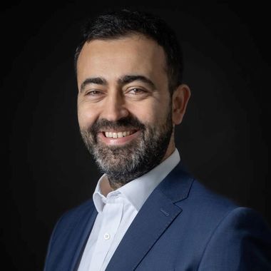 Analistul Radu Magdin: Sunt sigur că Geoană va candida la prezidenţiale. Problema lui e că nu are o maşină de război politic care să-i garanteze intrarea în turul doi/ Mă uit la o nouă generaţie politică pentru 2029 / Ce spune despre Ciolacu şi Ciucă 