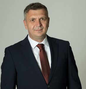 ALEGERI LOCALE 2024 - Silviu Hurduzeu (PSD) l-a învins pe liberalul Romeo Dunca la preşedinţia Consiliului Judeţean Caraş-Severin
