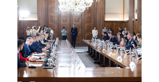Executivul a adoptat o OUG care modifică legislaţia privind locuinţele de protocol ale RA-APPS / Cheltuielile cu chiria şi întreţinerea pentru aleşi şi demnitari vor fi suportate de instituţiile la care lucrează