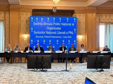 Nicolae Ciucă, la şedinţa Biroului Politic Naţional al Organizaţiei Seniorilor Liberali: De când PNL se află la guvernare, din 2019, pensiile românilor au crescut cu peste 60%