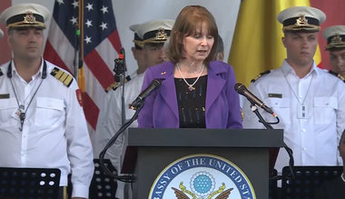 Ambasadoarea SUA în România, Kathleen Kavalec: Ca parteneri şi aliaţi în NATO, angajamentul nostru faţă de România este de neclintit / Vom fi mereu recunoscători poporului şi Guvernului român pentru sprijinul acordat poporului ucrainean - VIDEO