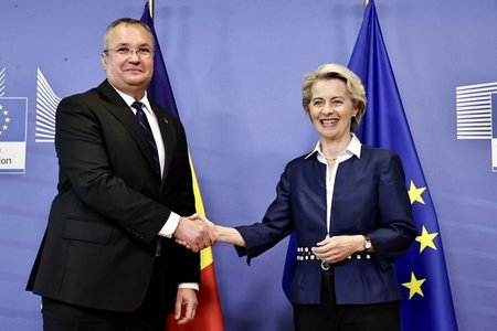 Nicolae Ciucă o felicită pe Ursula von der Leyen pentru realegerea preşedinte al Comisiei Europene: Aşteptăm cu nerăbdare să ne continuăm activitatea, asigurând locul de drept al României în Schengen şi un viitor prosper pentru toţi europenii