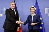Nicolae Ciucă o felicită pe Ursula von der Leyen pentru realegerea preşedinte al Comisiei Europene: Aşteptăm cu nerăbdare să ne continuăm activitatea, asigurând locul de drept al României în Schengen şi un viitor prosper pentru toţi europenii