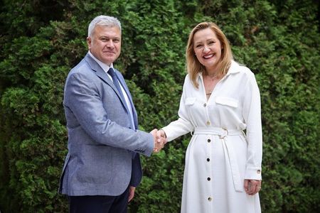 Elena Lasconi s-a întâlnit cu ambasadorul Republicii Moldova la Bucureşti: I-am transmis că vom continua să susţinem parcursul euro-atlantic al Republicii Moldova. Indiferent de cine se află la conducere, România va fi un prieten al Chişinăului