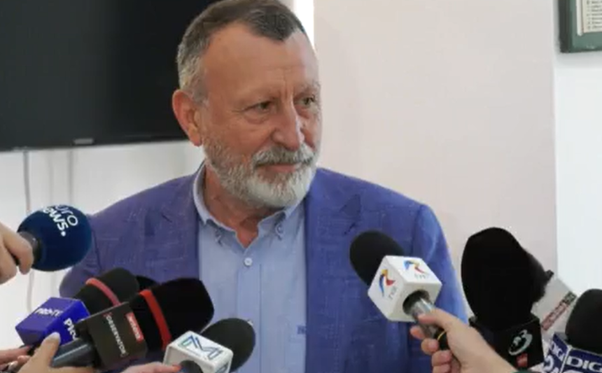 Paul Stănescu, despre afirmaţia lui Ciucă privind guvernarea de dreapta: Nu ne-a căzut bine. Când suntem în coaliţie şi spui deja că vrei să ai guvernare de dreapta, care a fost o nenorocire în ţara asta /Trebuie să ducem această guvernare până la capăt
