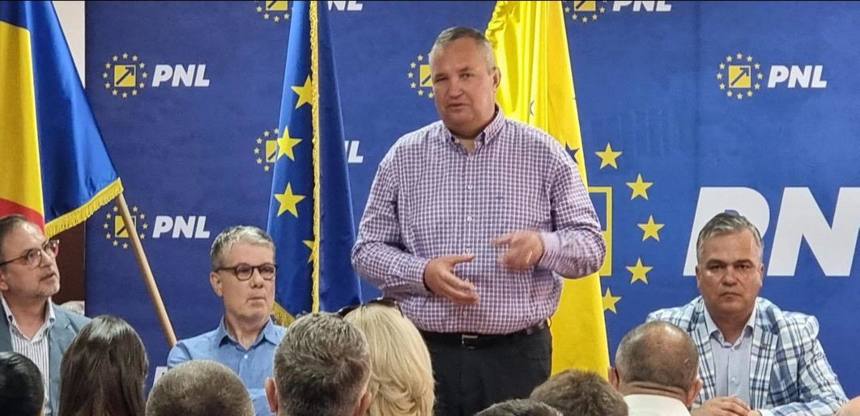 UPDATE - Membri din conducerea PNL, reuniţi la Braşov pentru a discuta despre pregătirea campaniilor electorale din toamnă. Nicolae Ciucă: Nu ne retragem niciodată, ne regrupăm şi atacăm pe altă direcţie