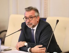 Romaşcanu, atac la Geoană, după ce acesta a comentat faptul că Marcel Ciolacu are profesor de economie: Diferenţa stă în cel care furnizează cunoştinţele şi experienţa: Mugur Isărescu în cazul lui Marcel Ciolacu, SO Vântu în cazul lui Mircea Geoană