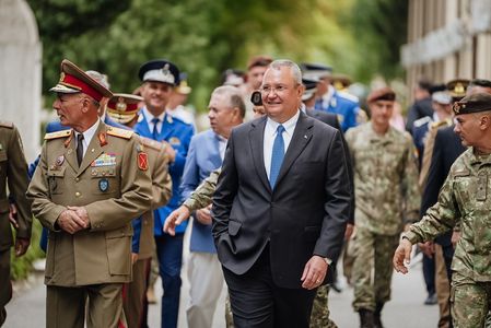 Nicolae Ciucă, la aniversarea a 30 de ani de la reorganizarea Batalionului 26 Infanterie „Neagoe Basarab”: Nu voi uita niciodată că sunt ”scorpion roşu”