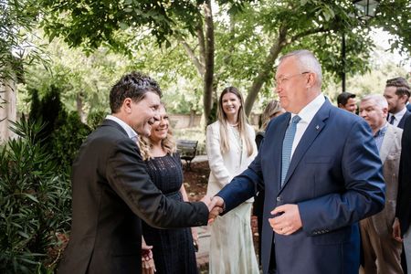 Nicolae Ciucă: Zilele acestea sărbătorim nu doar istoria Capitalei, ci şi viitorul său / PNL a fost alături de bucureşteni în ultimii 4 ani, colaborând cu primarul Nicuşor Dan pentru proiecte ample

