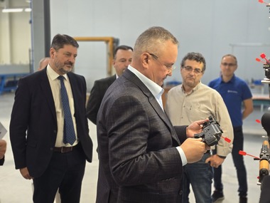 Nicolae Ciucă, după discuţii cu reprezentanţi ai industriei de apărare: Este responsabilitate naţională tot ceea ce se întâmplă cu structurile de apărare, de la doctrină până la întrebuinţare - FOTO
