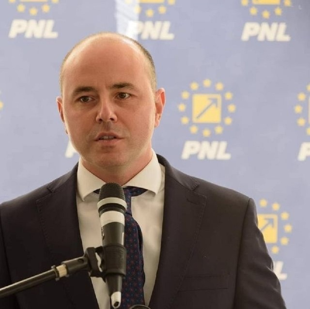 Alexandru Muraru, lider PNL Iaşi: Marcel Ciolacu şi Sorin Grindeanu au lăsat Moldova în afara investiţiilor în infrastructura feroviară. PSD nu doar că ignoră, ci efectiv detestă Iaşul şi Moldova