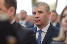 UPDATE - Şeful Serviciului de Protecţie şi Pază Lucian Pahonţu, trecut în rezervă. El rămâne la conducerea SPP, unde se află din 2005