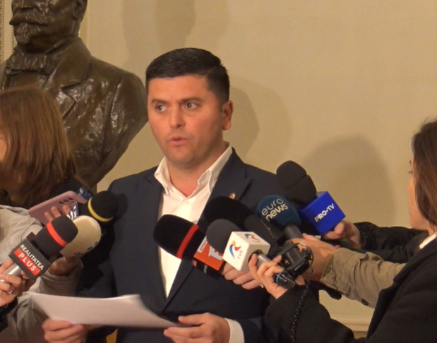 PNL a depus un amendament prin care tinerii care nu au împlinit 21 de ani au interzis accesul în sălile de jocuri de noroc