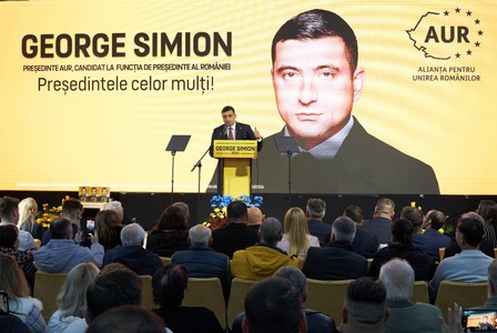 George Simion: Eu o să fiu preşedintele României şi nu mă voi închina pe la ambasade străine. Toţi ambasadorii sunt bineveniţi, mai puţin unul, ambasadorul Austriei. Nu are ce căuta până când România nu o să fie membru cu drepturi depline în Schengen