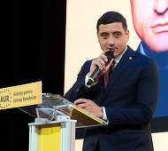 ALEGERI PREZIDENŢIALE 2024 - George Simion: Avem şansa să avem un guvern suveranist şi un preşedinte suveranist / Cred că acum s-a lămurit toată lumea că nu am făcut niciun blat cu PSD-ul