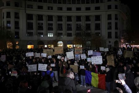 Elena Lasconi, despre tinerii care au ieşit în stradă la mitinguri pro-europene: Îi felicit pentru că sunt implicaţi în societatea civilă / Asta înseamnă democraţie / Dacă ar fi fost în Rusia, ar fi fost la puşcărie