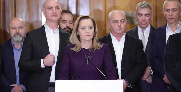 Elena Lasconi spune că PSD este îndreptăţit să dea premierul: Nu exclud varianta Marcel Ciolacu, lăsaţi-mă să negociez / Despre viitorul guvern: Nu mai e vorba despre partide, de politicieni, ci de soarta ţării. Nu există orgolii