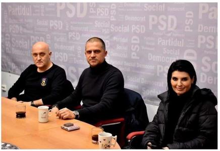 Preşedintele PSD Sibiu, după apariţia de imagini cu el şi cu mercenarul Potra: E normal să porţi discuţii cu orice actor politic atâta timp cât nu există niciun fel de acuzaţie la adresa sa. Nu am avut cunoştinţă despre legăturile cu Georgescu
