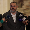Ghinea (USR) spune că au fost invitaţi la o nouă întâlnire, la Guvern, la ora 18,00, pentru discuţii privind ministerele: Nu discutăm despre ministere până când nu batem în cuie programul de guvernare şi nu ştim foarte clar bugetul pe anul viitor