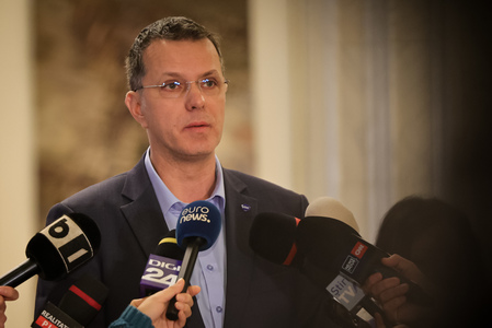Ionuţ Moşteanu (USR): În continuare suntem la discuţii pentru programul de guvernare / După ce agreăm măsurile, după ce discutăm bugetul, începem să discutăm de împărţirea responsabilităţilor guvernamentale / Nu punem căruţa înaintea boilor