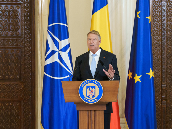 Preşedintele Klaus Iohannis a convocat consultări pentru desemnarea premierului / PSD, PNL, UDMR şi minorităţile merg împreună / PROGRAMUL  