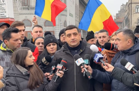 Protest în Bucureşti - George Simion: Vocea a peste 100.000 de români trebuie să se facă auzită, iar Marcel Ciolacu şi tot Guvernul lui care a fost înfrânt în alegeri trebuie să plece / În seara asta Klaus Iohannis trebuie să îşi dea demisia