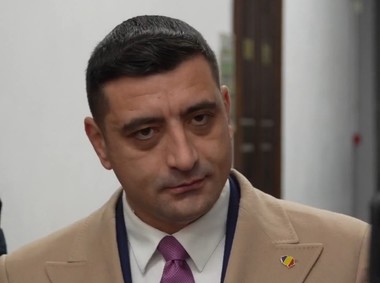 Protest în Bucureşti – George Simion, despre agresarea echipelor de jurnalişti: O parte dintre participanţii la miting consideră că o parte dintre televiziuni mint şi dezinformează grav / Trebuie să evităm violenţele şi verbale şi fizice
