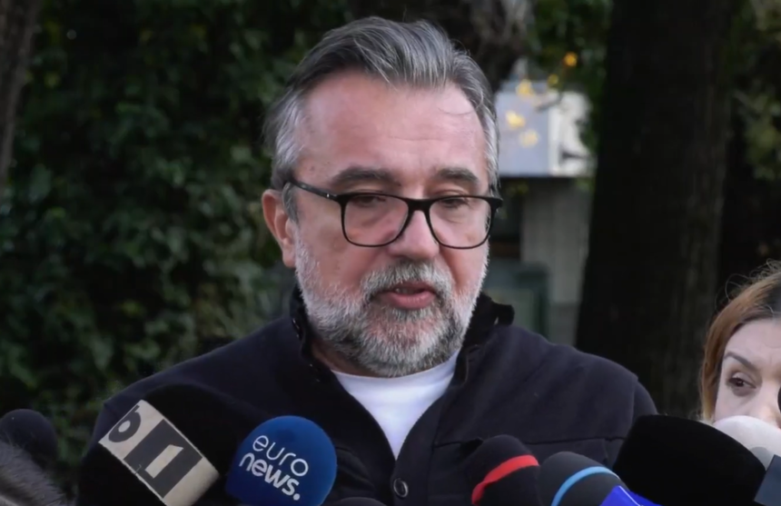 Lucian Romaşcanu, despre raportul Comisiei de la Veneţia: CCR trebuie să explice. Eu personal simt nevoia unor dovezi suplimentare. Dacă Curtea a decis acest lucru, ne-am asumat această decizie şi, în consecinţă, turul 2 nu mai există