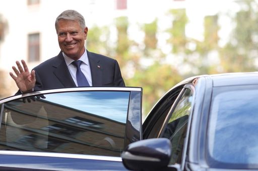 Preşedintele Klaus Iohannis şi-a anunţat demisia din funcţie. Preşedintele Senatului Ilie Bolojan va asigura interimatul