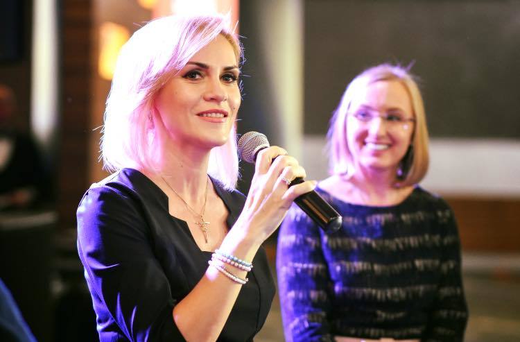 Nicuşor Dan, pus să aleagă între Gabriela Firea şi Gabriela Szabo: Firea. Szabo e o mare campioană, dar pe partea managerială a încurcat foarte multe lucruri şi a făcut inclusiv nişte chestiuni de ordin penal - VIDEO
