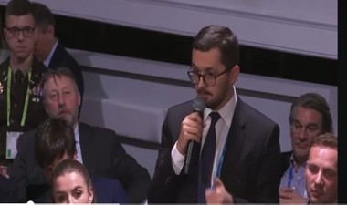 Pavel Popescu l-a chestionat pe Keith Kellogg pe tema contradicţiei dintre solicitarea SUA de a creşte cheltuielile pentru apărare şi susţinerea exprimată faţă de partidele de extremă dreapta, care se opun unor astfel de cheltuieli/ Reacţia lui Ponta