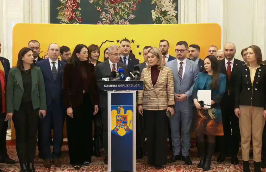 Peiu (AUR): Textul moţiunii de cenzură este scris, avem 154 de semnături strânse, de la partidele AUR, SOS România şi POT. Am hotărât să aşteptăm o săptămână, până miercurea viitoare, semnăturile colegilor de la USR
