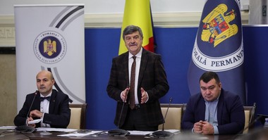Coaliţia a decis să susţină revocarea din funcţie a preşedintelui AEP, Toni Greblă  / Se declanşează procedurile de schimbare, în Parlament - surse