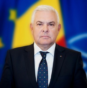 Ministrul Apărării, scuze publice pentru scrisoarea de felicitare trimisă în ianuarie general-maiorului (în retragere) Ioan-Radu Theodoru, suspect într-un caz de trădare/ Şeful structurii care gestionează problematica veteranilor va fi demis