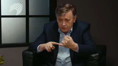 Crin Antonescu, despre ultimii 10 ani: Am dus o viaţă absolut obişnuită a unui om care avea din ce trăi / Cel mai important lucru a fost compania fiicei mele / Am stat la Bruxelles, soţia mea era foarte ocupată