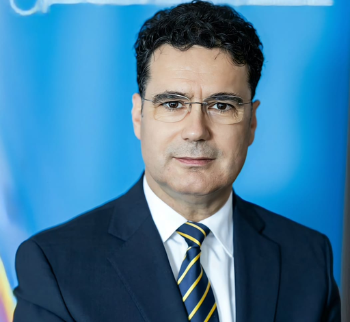 Rectorul SNSPA anunţă că a sesizat organele de anchetă penală cu privire la săvârşirea infracţiunii de fals în înscrisuri de către Călin Georgescu, în contextul colectării celor peste 239.000 de semnături pe care le-a depus oficial, pe data de 1 octombrie 2024, la Biroul Electoral Central 