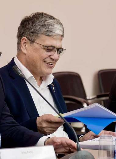 Marcel Boloş pleacă la Bruxelles: Vom propune Comisiei Europene suplimentarea cu aproximativ 50 milioane euro, pentru persoanele vulnerabile şi tineri şi alocarea a aproximativ 150 milioane euro pentru stimularea competitivităţii economiei româneşti