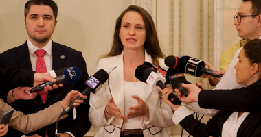 USR: Guvernul a pierdut 680 de posturi între ministere şi 160 de milioane de lei. Direcţiile de tineret din România, lăsate fără finanţare / Ministrul Muncii, chemat să dea explicaţii în comisia pentru muncă