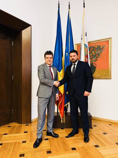 Primarul liberal care a anunţat că-l susţine pe Nicuşor Dan, exclus din partid / PNL Suceava: Tentativele lui Nicuşor Dan de a-şi asocia imaginea cu preşedintele interimar Bolojan, o strategie lipsită de substanţă, menită să inducă în eroare electoratul

