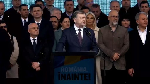 Crin Antonescu: Vreau să fiu un preşedinte model pentru clasa politică din România / Preşedintele României nu poate dicta, nu trebuie să ameninţe şi nu trebuie să forţeze pe nimeni / Trebuie să-şi înţeleagă rolul, să ducă după el ceilalţi conducători
