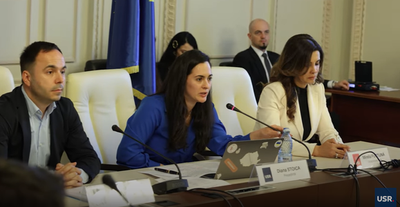 USR: Boloş nu a reuşit să explice convingător de ce România pierde bani europeni şi nici ce măsuri ia pentru ca în 2025 să nu păţim ca în 2024 şi să rămânem fără niciun euro încasat prin PNRR