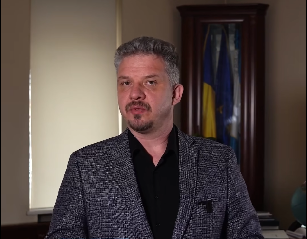 Primarul din Târgu Mureş anunţă că DNA i-a interzis exercitarea atribuţiilor de edil-şef pentru 60 de zile: Am încercat să clarific prezenţa stranie a unei maşini care apărea frecvent în apropierea caselor noastre/ Voi contesta această decizie