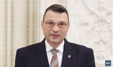 Proiect USR depus în Parlament: Participarea, în orice formă, a cadrelor militare, la activităţi de mercenariat sau la activităţi de pază şi protecţie personală se pedepseşte cu închisoare de la 5 la 10 ani