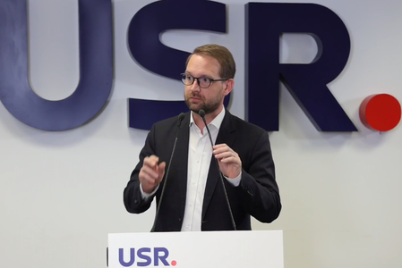 Dominic Fritz: Dacă Elena Lasconi ajunge în turul 2, o vom susţine cu mult drag. Întrebarea este dacă suntem gata noi, ca societate, să ne asumăm acest risc, să credem într-o minune că va ajunge în turul 2