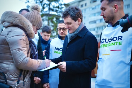 Nicuşor Dan, despre criticile pentru afirmaţia că nu le spune copiilor săi ”te iubesc”: Ceva extras din context şi rostogolit, ca să facă zgomot/ Cred că trebuie să facem diferenţă între empatie şi empatie de televizor