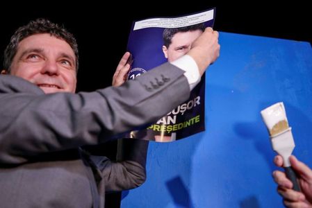 Câţi bani a primit Nicuşor Dan pentru precampanie şi campanie electorală. El a făcut publice datele