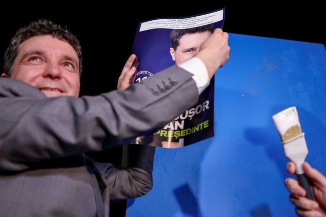 Câţi bani a primit Nicuşor Dan pentru precampanie şi campanie electorală. El a făcut publice datele