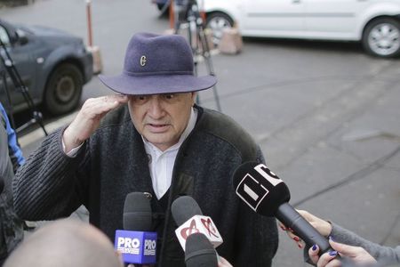 Mircea Dinescu spune că îl dă în judecată pe Victor Ponta, după dezvăluirile privind inundarea satelor în 2014 şi cere un milion de euro: Nu am luat nicio despăgubire. În mod normal ar trebui să fie băgat şi la puşcărie pentru trădare naţională